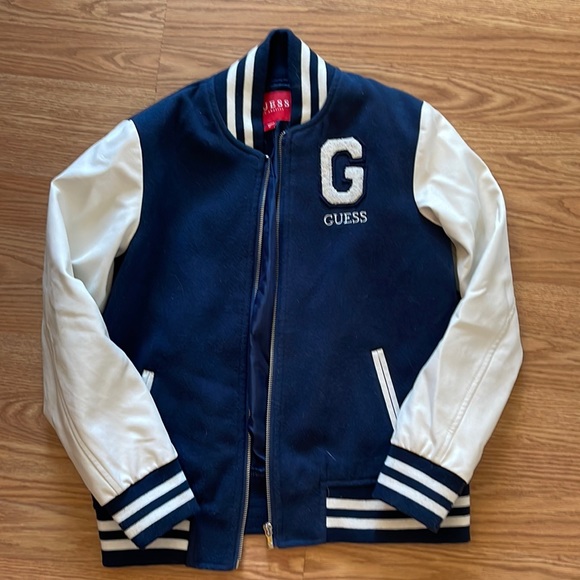 Youth size 12 Guess Jacket. - Picture 1 of 2